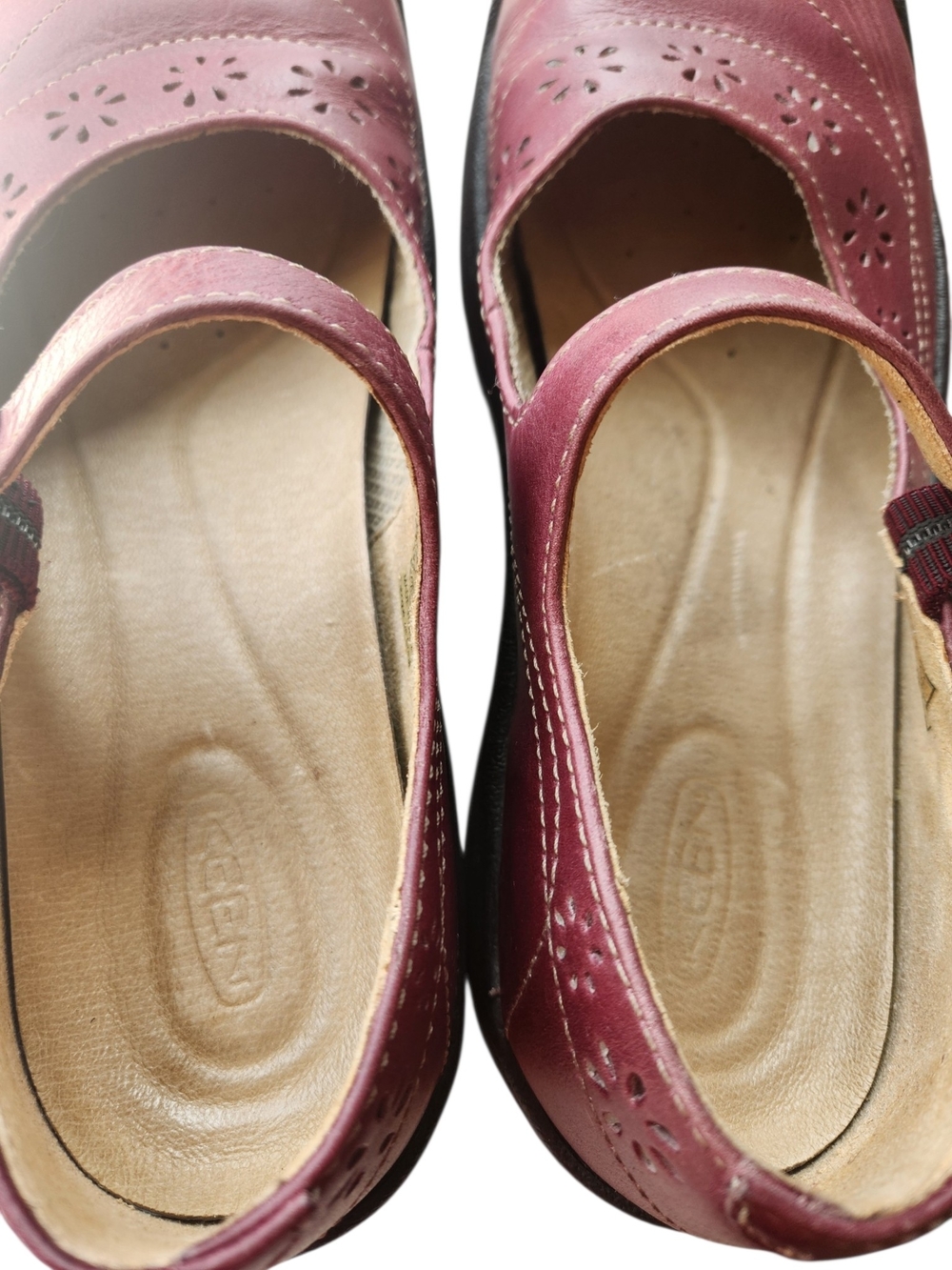 Keen Women's Mary Jane Flats in Burgundy and Black - Picture 3 of 8